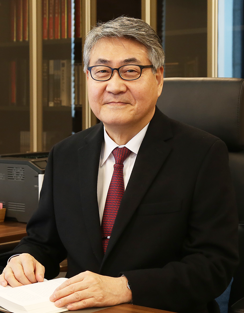 총장사진 안순철 총장 사진