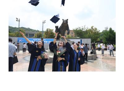 단국인 2,017명 새로운 시작, 2025년 가을 학위수여식 열려